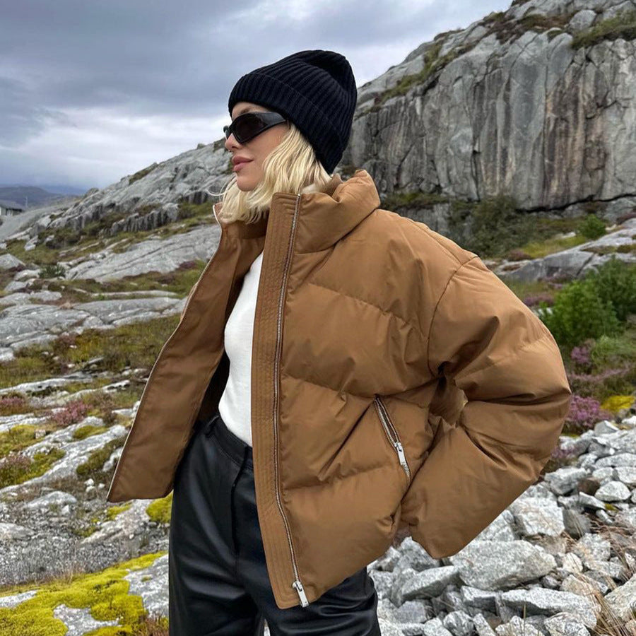 Doudoune blanche à col montant zippée