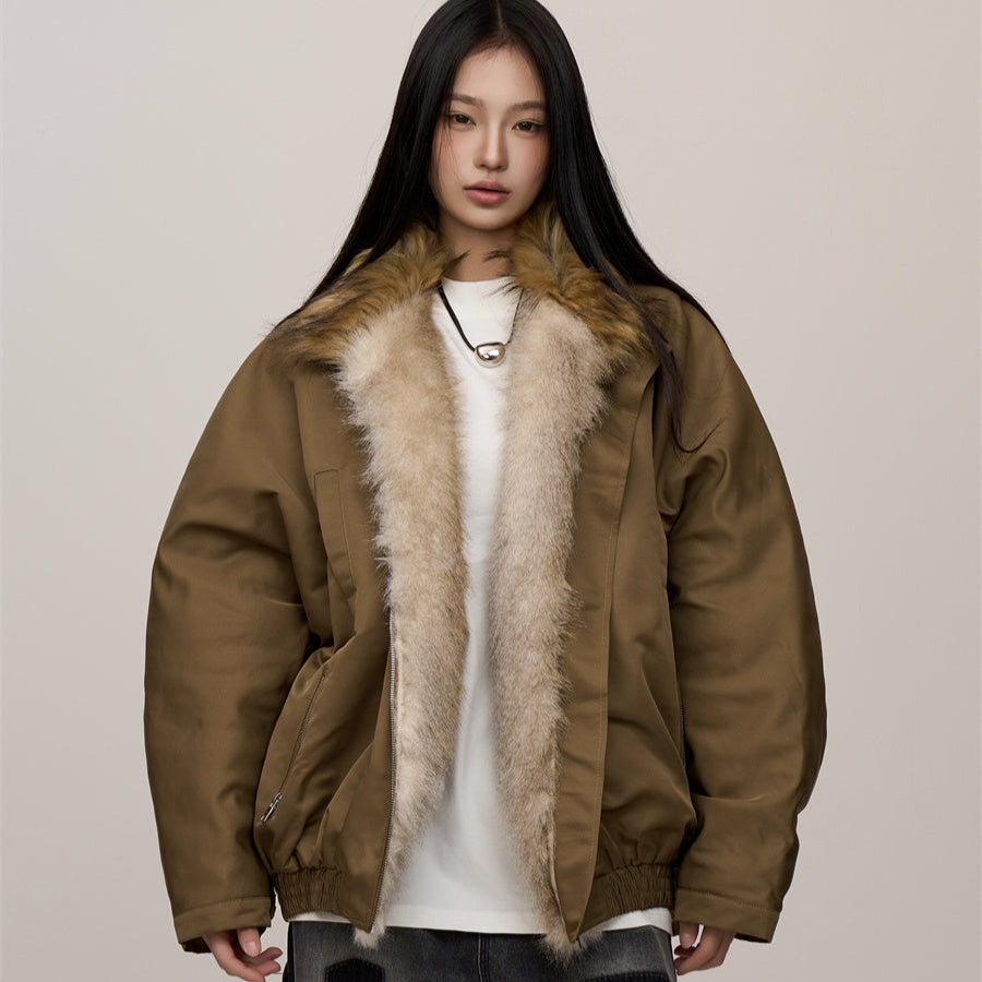 Manteau épaissi à col en fourrure bicolore