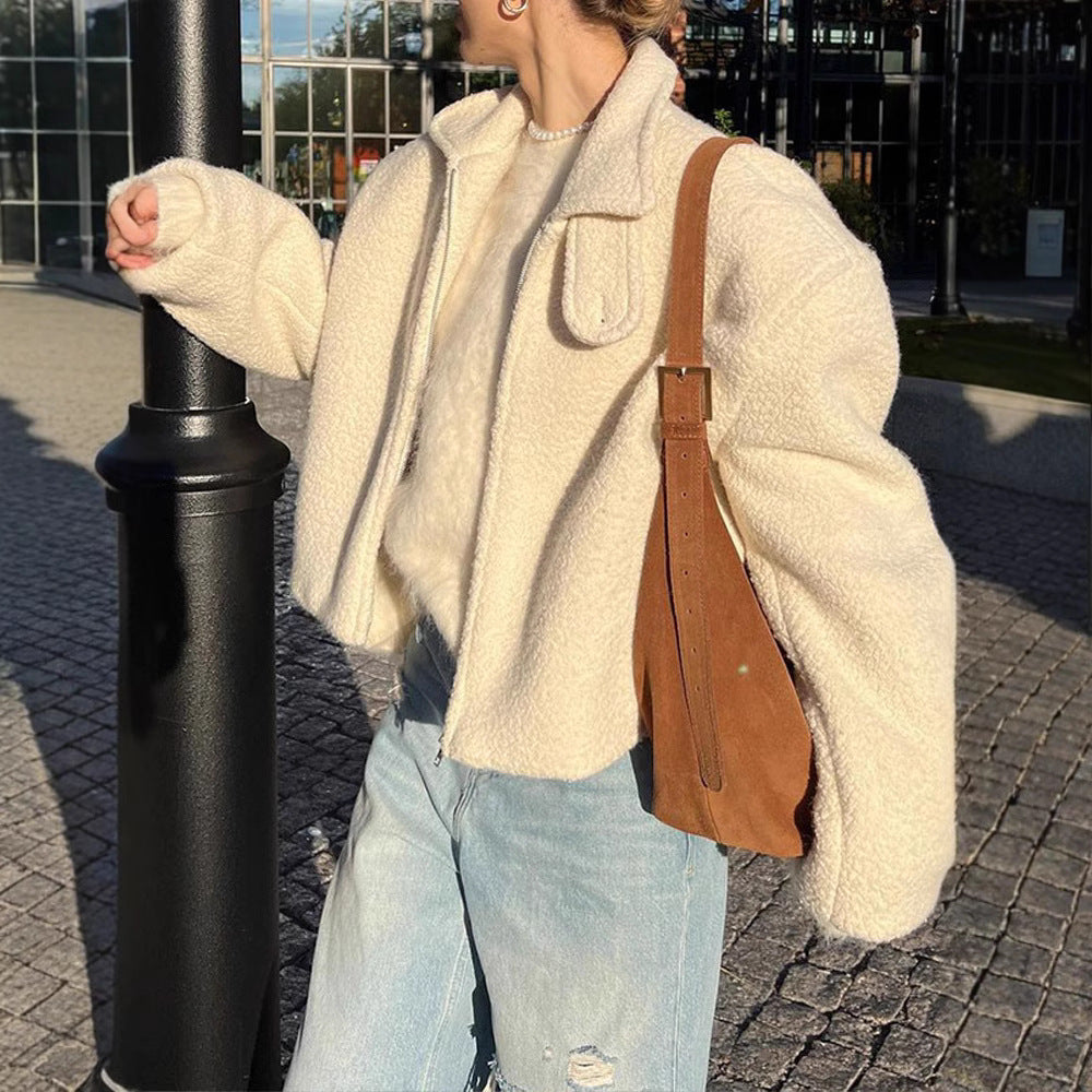 Veste courte épaisse en laine d’agneau